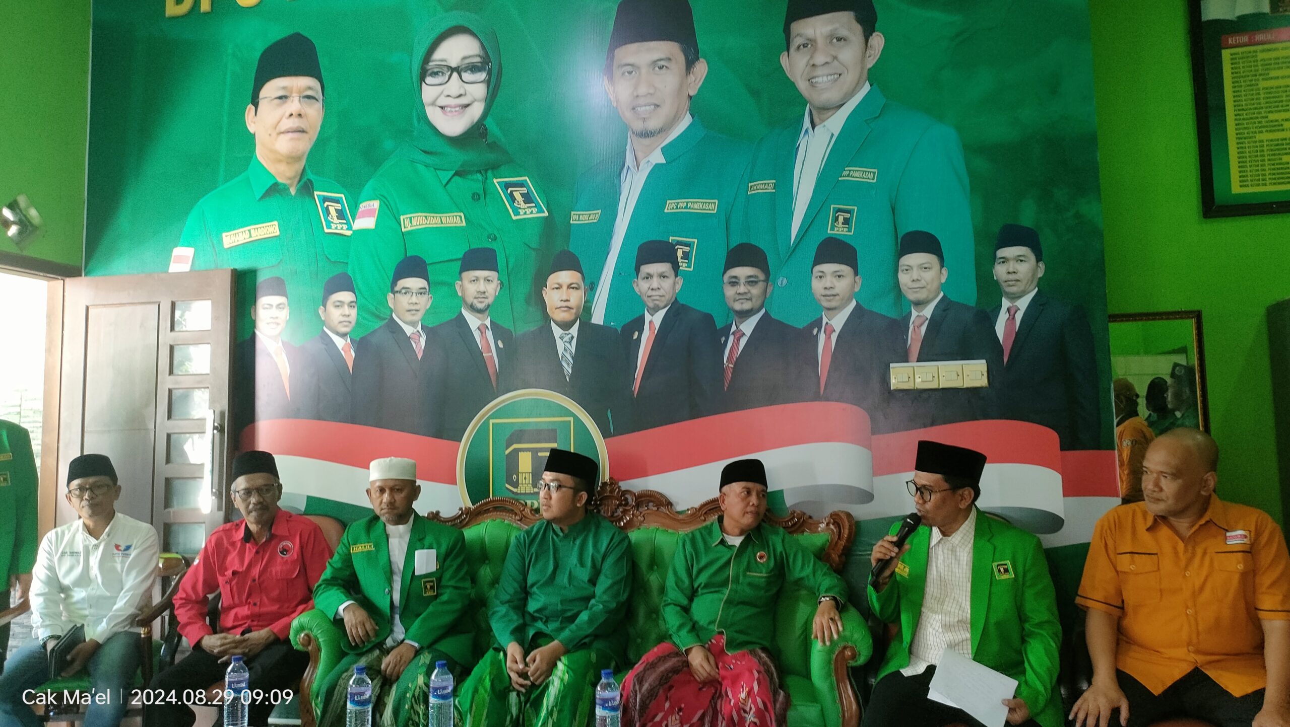 4 Partai Antar Pasangan Ra. Bakir-Taufadi Mendaftar Ke KPU Pamekasan