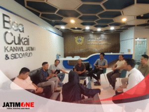 Presiden Forum N.G.O. Madura Bertemu Langsung Bea Cukai Jawa Timur, Bahas Nasib Rokok Lokal