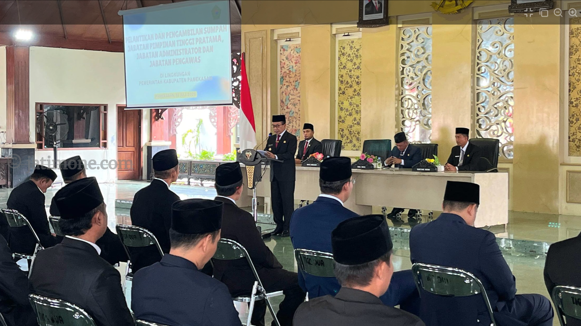Lantik 85 Pejabat, Bupati Pamekasan Tekankan Dedikasi dan Pelayanan Publik