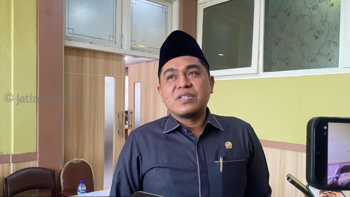 Antrean BBM Mengular di Pamekasan, Ketua DPRD Desak Pertamina Bertanggung Jawab